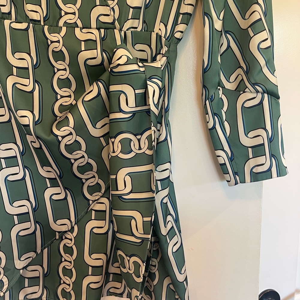 Zara Green and White Patterned Dress - Picture 4 of 5